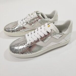 Stuart Weitzman Shoes Womens Size 5 Silver Daryl Metallic Snake Leather Sneakers